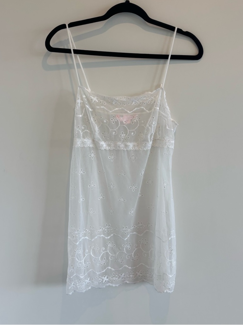 Victoria's Secret White Lace Embroidered slip